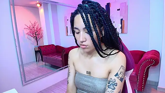 Leia queens online show from 01/10/25, 05:24