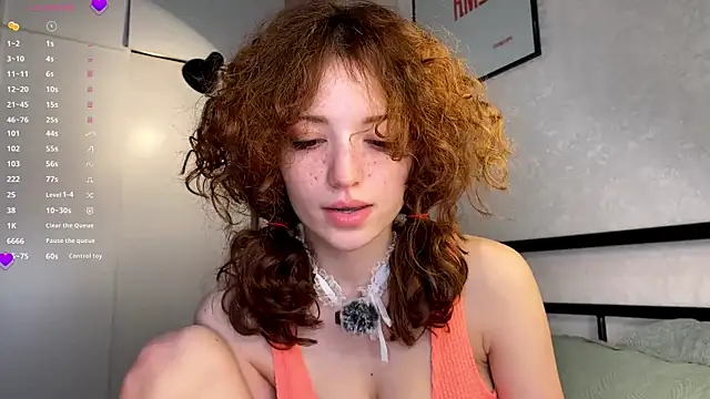 LilianGrindle online show from 07/15/26, 07:41