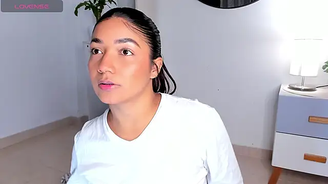 martina roldam online show from 01/15/25, 01:02