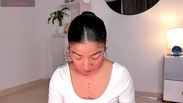 martina roldam online show from 02/13/25, 03:18