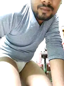 Snapshot of GildanK18 chatting on 01/26/25, 05:44 GildanK18 online show from 01/26/25, 05:44