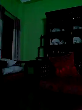 Snapshot of GildanK18 chatting on 03/17/25, 06:11 GildanK18 online show from 03/17/25, 06:11