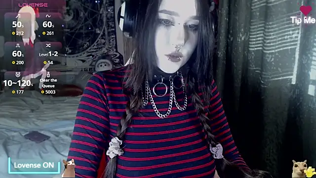 Snapshot of chloe_crystall_killer chatting on 06/07/26, 10:52 chloe crystall killer online show from 06/07/26, 10:52
