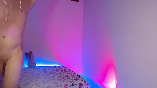 Snapshot of seven7xis chatting on 02/26/25, 05:09 seven7xis online show from 02/26/25, 05:09