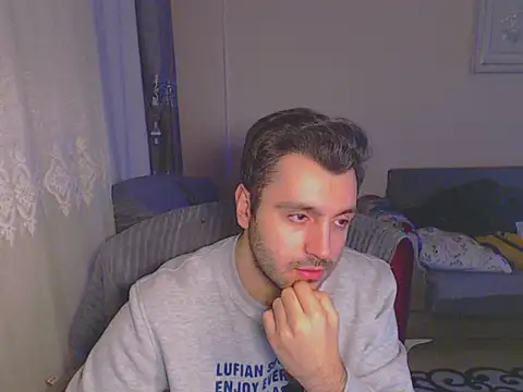 handsomeee04 online show from 02/24/25, 10:03