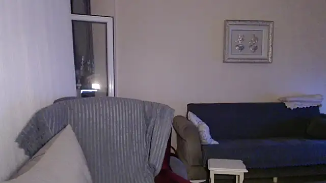 handsomeee04 online show from 09/10/25, 08:53