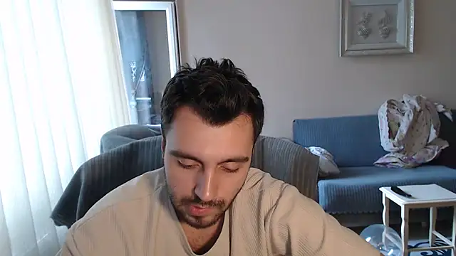 handsomeee04 online show from 10/06/25, 02:58