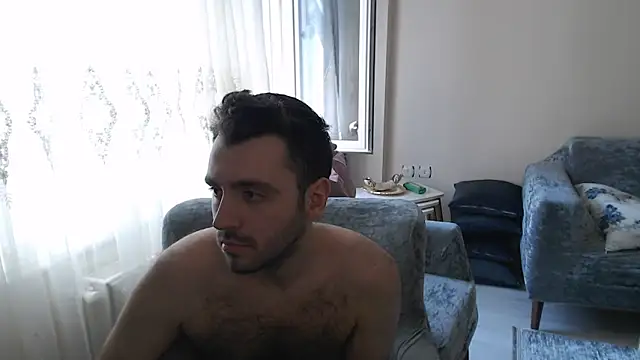 Snapshot of handsomeee04 chatting on 05/11/26, 11:27 handsomeee04 online show from 05/11/26, 11:27