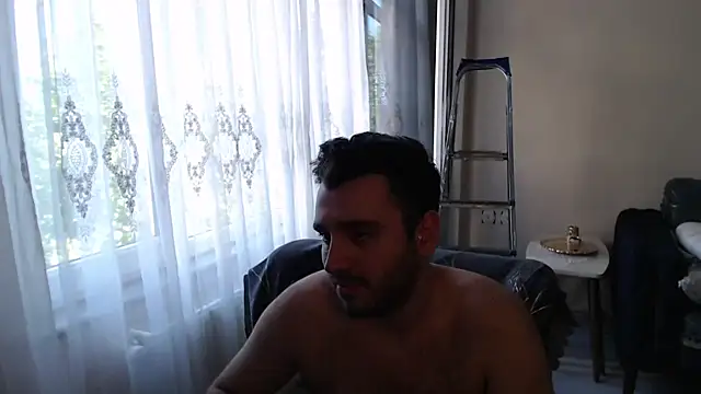 Snapshot of handsomeee04 chatting on 07/15/26, 03:39 handsomeee04 online show from 07/15/26, 03:39