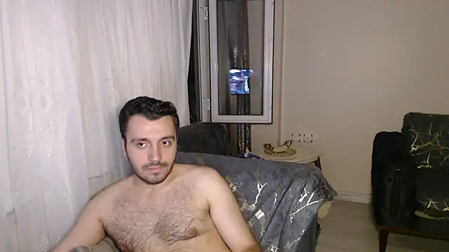 Snapshot of handsomeee04 chatting on 07/17/26, 12:06 handsomeee04 online show from 07/17/26, 12:06