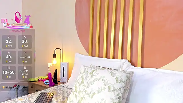 Nicole Angels  online show from 11/07/25, 07:47