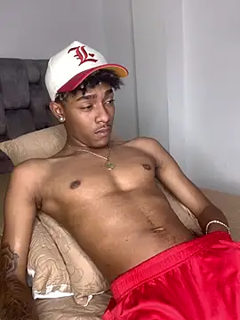 Boy cock18 online show from 01/19/25, 07:36