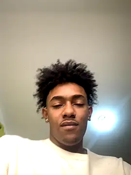 Boy cock18 online show from 10/31/25, 10:16