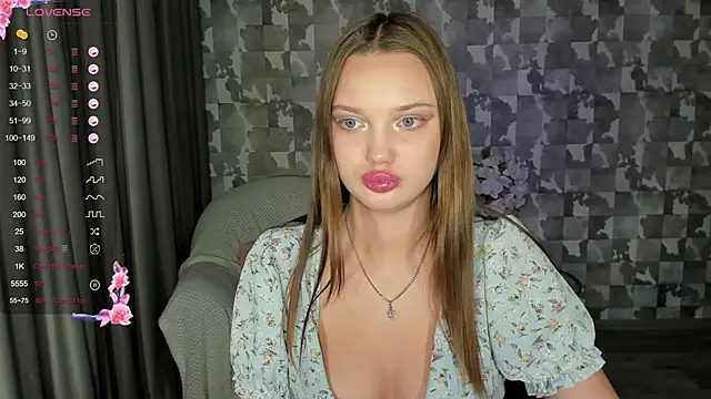 Lovely Lure online show from 01/27/25, 03:39