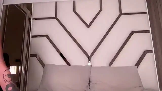 MilenaMilven online show from 10/11/25, 05:22