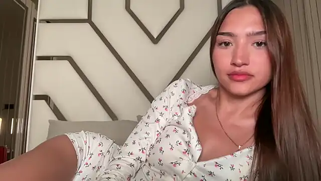 MilenaMilven online show from 10/23/25, 05:55