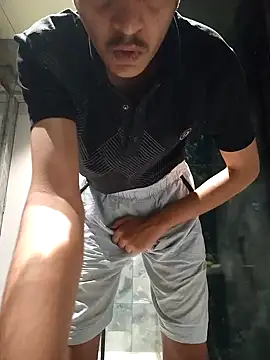 J JEN5 online show from 12/20/24, 09:17