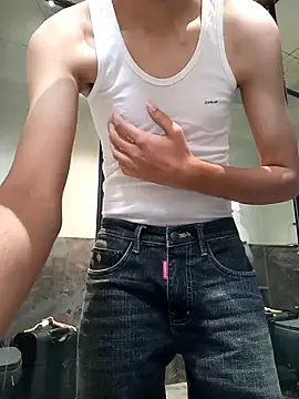 J JEN5 online show from 12/26/24, 10:05