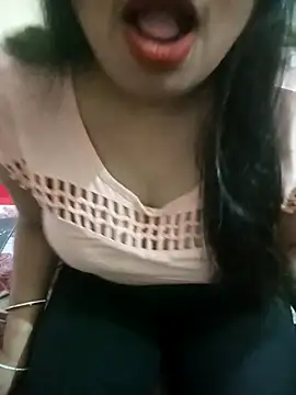 Snapshot of Soniya_444 chatting on 02/17/26, 08:22 Soniya 444 online show from 02/17/26, 08:22