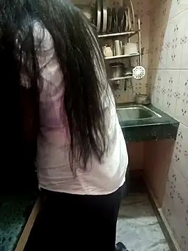 Snapshot of Soniya_444 chatting on 02/25/26, 07:07 Soniya 444 online show from 02/25/26, 07:07