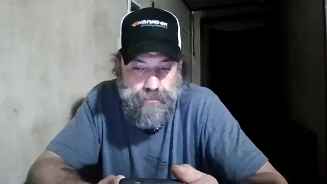 Snapshot of zaneporter46 chatting on 05/22/26, 07:04 zaneporter46 online show from 05/22/26, 07:04