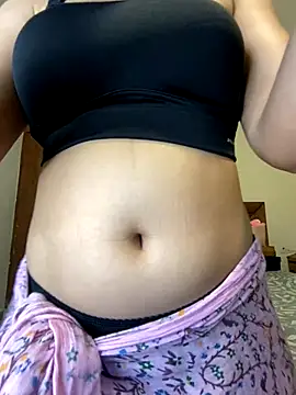 Snapshot of ahista chatting on 09/16/25, 07:04 ahista online show from 09/16/25, 07:04