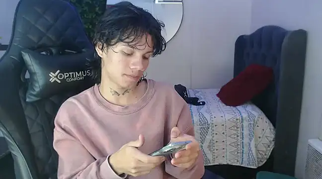 andy dan18 online show from 01/06/25, 01:30