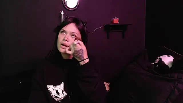 rousstattoo online show from 12/19/25, 03:24