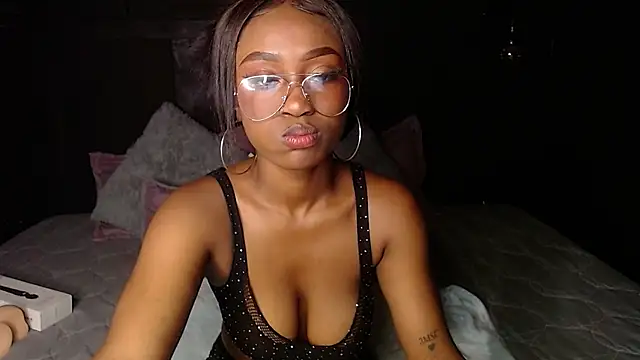 nikkystorm1  online show from 11/15/25, 02:35