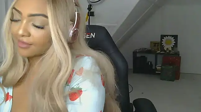 jaslenelovely online show from 01/15/25, 11:30