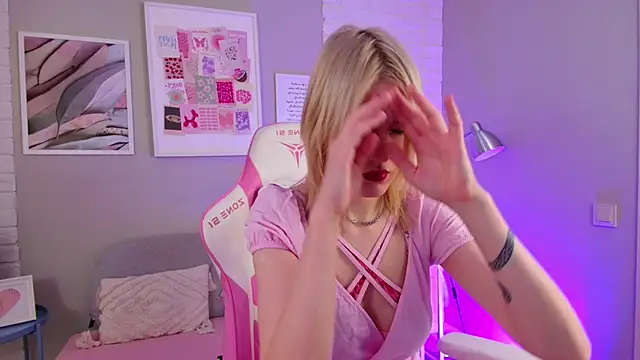 NellieLoyns online show from 03/14/25, 05:02