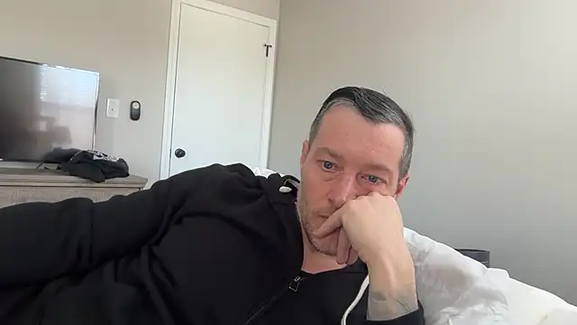 Snapshot of moon-boy chatting on 03/03/25, 04:14 moon-boy online show from 03/03/25, 04:14