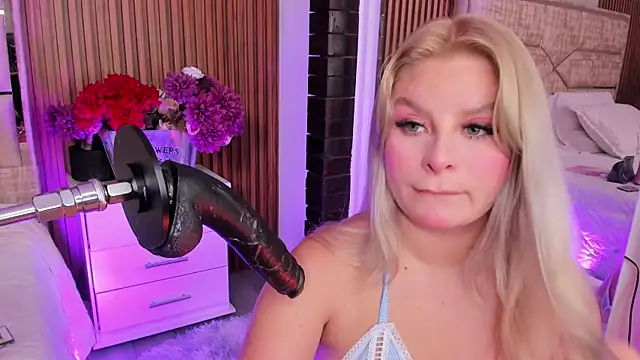 LolaAngellx online show from 04/18/26, 08:42