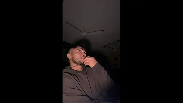 Snapshot of Beboteejoel chatting on 09/24/25, 04:49 Beboteejoel online show from 09/24/25, 04:49