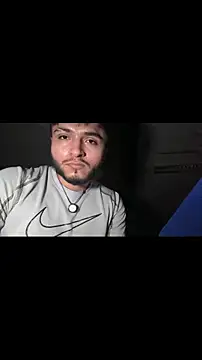 Snapshot of Beboteejoel chatting on 10/13/25, 04:23 Beboteejoel online show from 10/13/25, 04:23