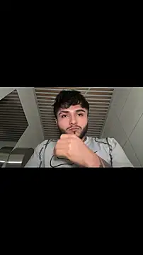 Snapshot of Beboteejoel chatting on 10/14/25, 01:17 Beboteejoel online show from 10/14/25, 01:17