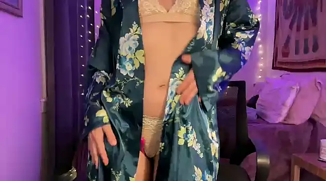 leahsparkles online show from 03/19/25, 03:52