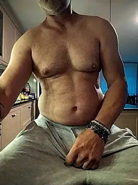 kevincumporn online show from 05/11/26, 02:50
