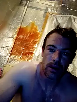 Snapshot of Eddyfrancis87 chatting on 09/29/25, 10:58 Eddyfrancis87 online show from 09/29/25, 10:58