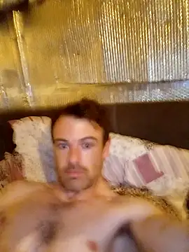 Snapshot of Eddyfrancis87 chatting on 10/01/25, 01:11 Eddyfrancis87 online show from 10/01/25, 01:11