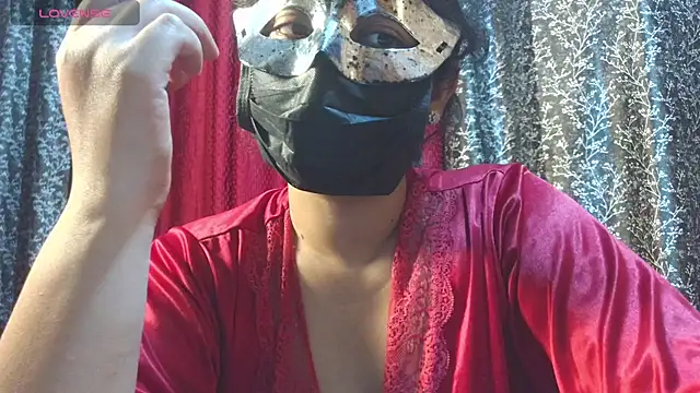 freesoul272002 online show from 10/19/25, 04:07