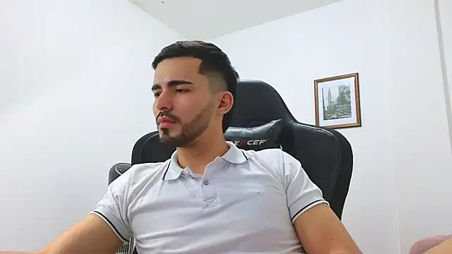 Massimoo 07 online show from 01/05/25, 01:45