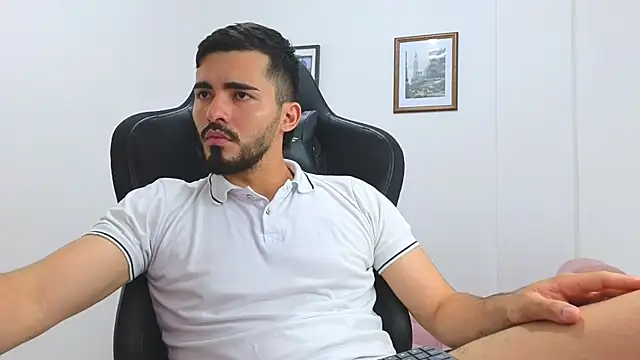 Massimoo 07 online show from 02/03/25, 10:11