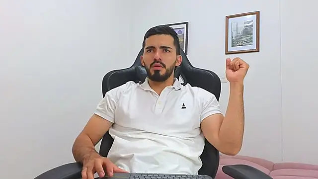 Massimoo 07 online show from 02/07/25, 07:17