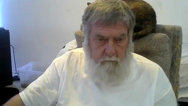 Snapshot of viejo_oso chatting on 05/31/26, 11:28 viejo oso online show from 05/31/26, 11:28