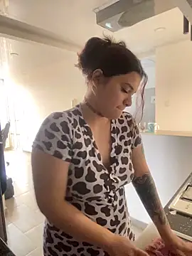 Snapshot of Sophia_cyrus11 chatting on 01/05/25, 04:48 Sophia cyrus11 online show from 01/05/25, 04:48