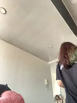 Snapshot of Sophia_cyrus11 chatting on 02/04/25, 07:11 Sophia cyrus11 online show from 02/04/25, 07:11