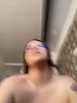 Snapshot of Sophia_cyrus11 chatting on 02/14/25, 05:57 Sophia cyrus11 online show from 02/14/25, 05:57