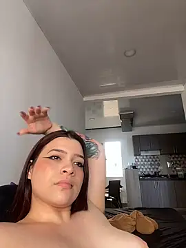 Snapshot of Sophia_cyrus11 chatting on 03/09/25, 06:11 Sophia cyrus11 online show from 03/09/25, 06:11