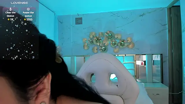 stefany duque1  online show from 03/07/25, 02:36